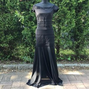 Beautiful Halston Heritage gown